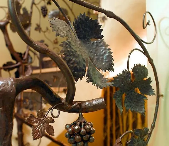 La Parra De Maribel Alquézar